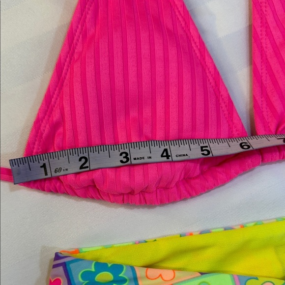 No Boundaries 2 Piece Bikini, Hot Pink top, Floral Neon High Leg Bottoms, Sz XS - Picture 5 of 10